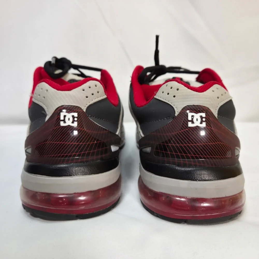 DC Versaflex Impact Fx Training Skate Shoe Mens Size 7.5 rare vintage Red Grey